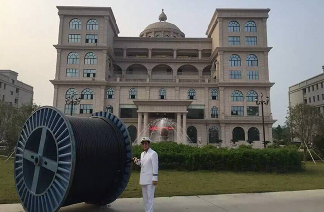 美国华裔市长再次旅行BC贷电缆